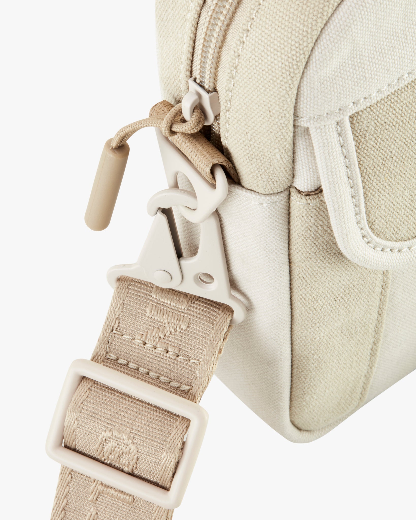 EVERYDAY POUCH BAG BEIGE