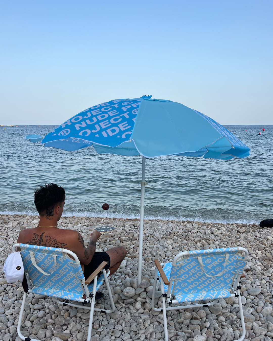 NUDE BEACH CHAIR